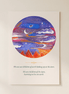 Originaler Kunstdruck „Das Universum in uns“ mit leuchtenden Planeten, Sternen, einer kosmischen Bildwelt und Zitat.