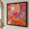 Wandbild mit Lotusblüte in liebevoll geöffneten Händen vor kosmisch-abstraktem orange-lilafarbenem Hintergrund.